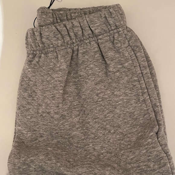 NWT garage quilted sweatpants - Picture 5 of 7